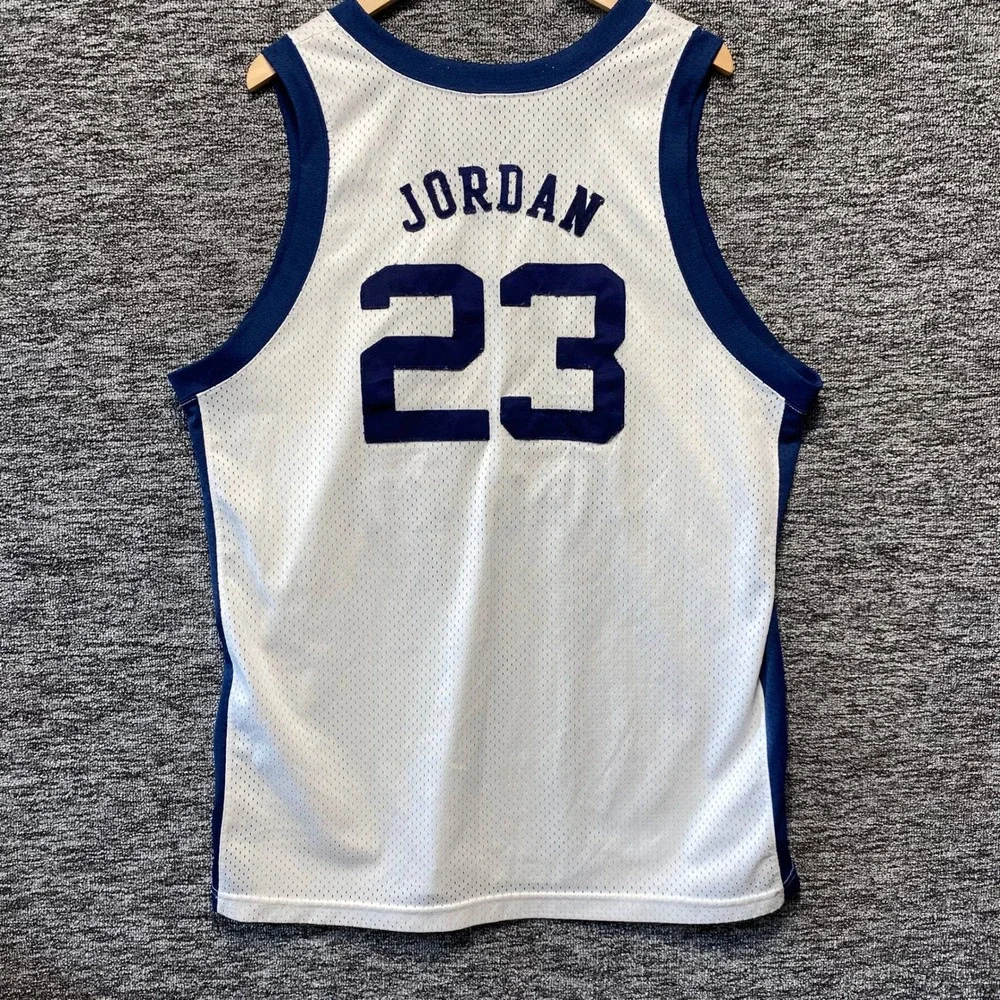 Y2K Jordan Mens North Carolina Tar Heels 23 Basketball Jersey Eighty Two Size XL